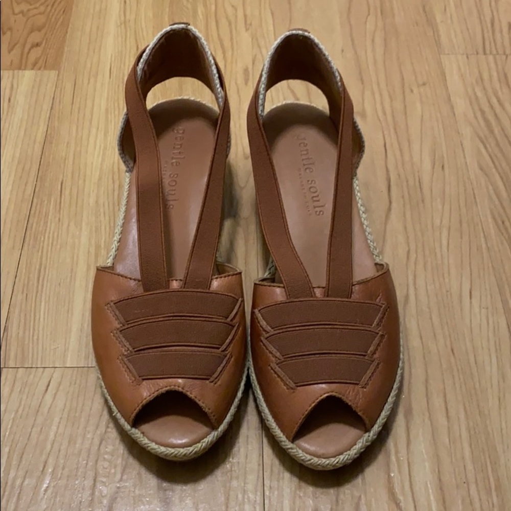 Gentle Souls by Kenneth Cole Espadrilles